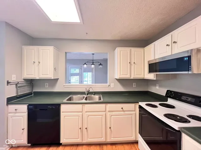 $1,620 | 4450 Connaught W Drive, Plainfield, IN 46168