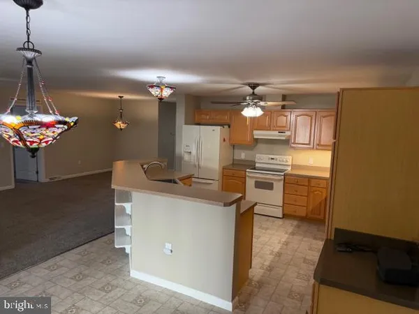 $279,900 | 639 San Simeon Place, Easton, PA 18040