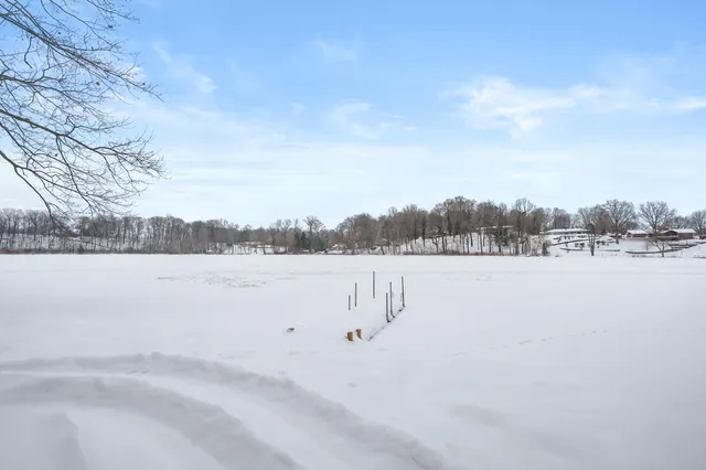 $1,125,000 | 130 Singer Lake Trail, Baroda, MI 49101