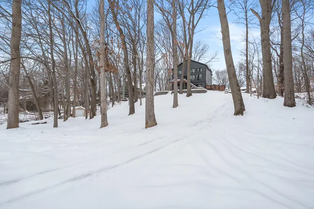 $1,125,000 | 130 Singer Lake Trail, Baroda, MI 49101