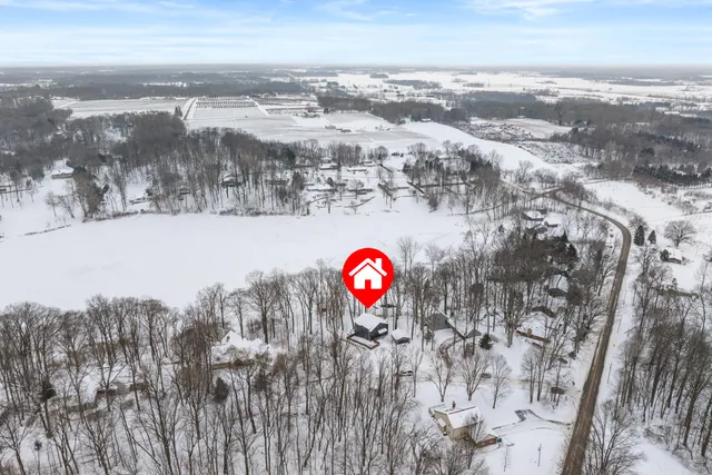 $1,125,000 | 130 Singer Lake Trail, Baroda, MI 49101