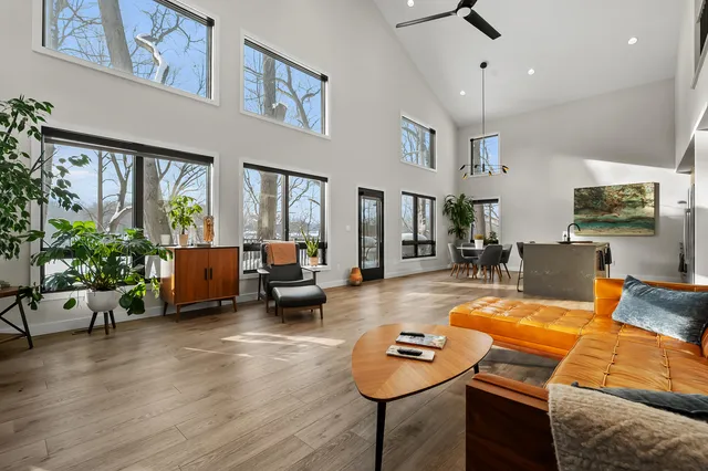 $1,125,000 | 130 Singer Lake Trail, Baroda, MI 49101