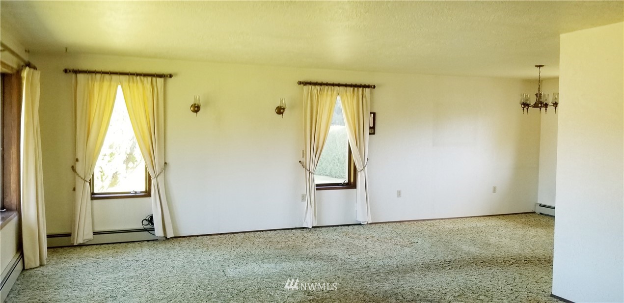4558 Bay Road Birch Bay, WA 98230 - Photo 11 of 24
