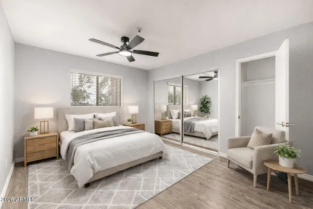 $335,000 | 4704 East Paradise Village Parkway North, Unit 211, Phoenix, AZ 85032