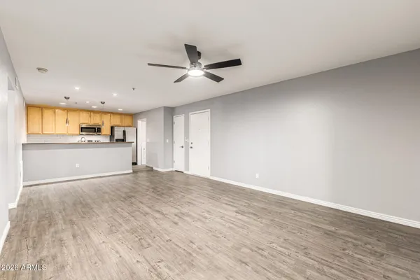 $315,000 | 4704 East Paradise Village Parkway North, Unit 211, Phoenix, AZ 85032