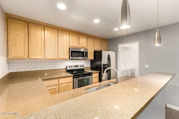 $315,000 | 4704 East Paradise Village Parkway North, Unit 211, Phoenix, AZ 85032