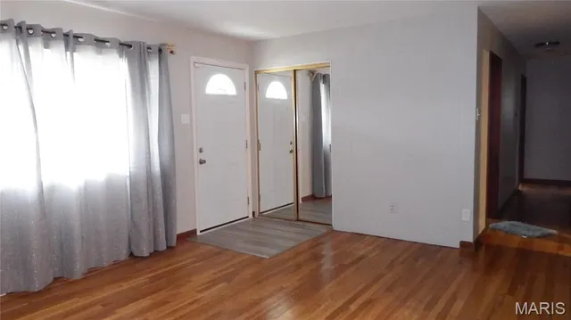 $185,000 | 1145 South Waterford Drive, Florissant, MO 63033