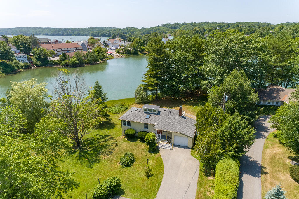 20 West Lewis Point Road Damariscotta, ME 04543 - Photo 10 of 68 09