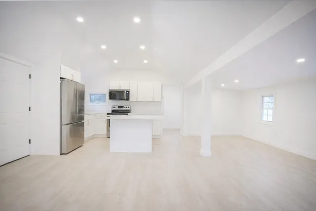 $2,395 | 2403 Westfield Street, West Springfield, MA 01089