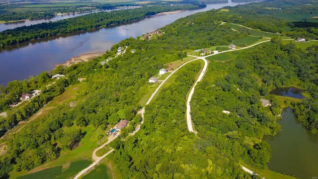 $39,900 | 217 Quarry Road, Golden Eagle, IL 62036