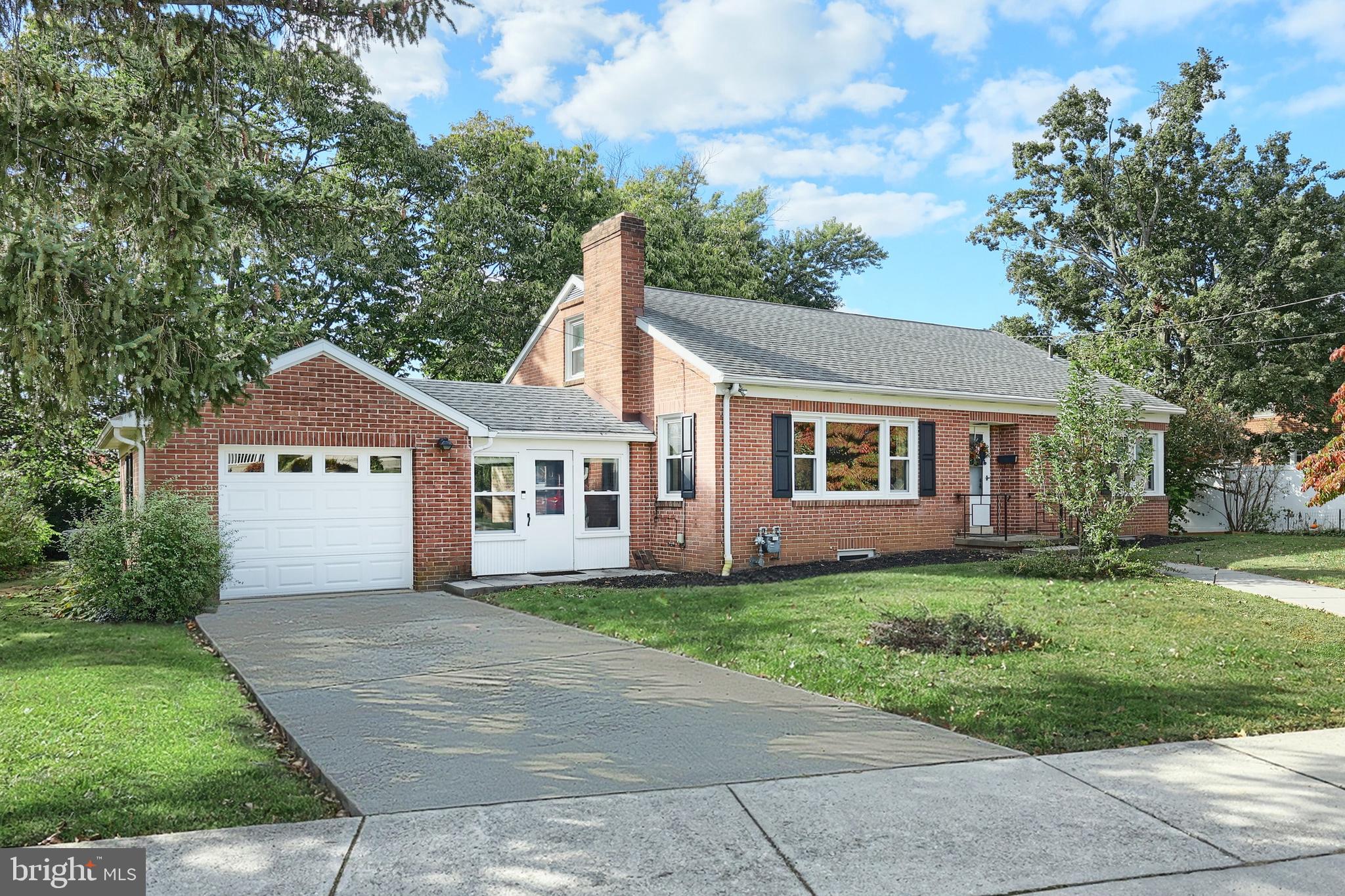 102 George Street Hanover, PA 17331 - Photo 3 of 42 Gallery Image 3