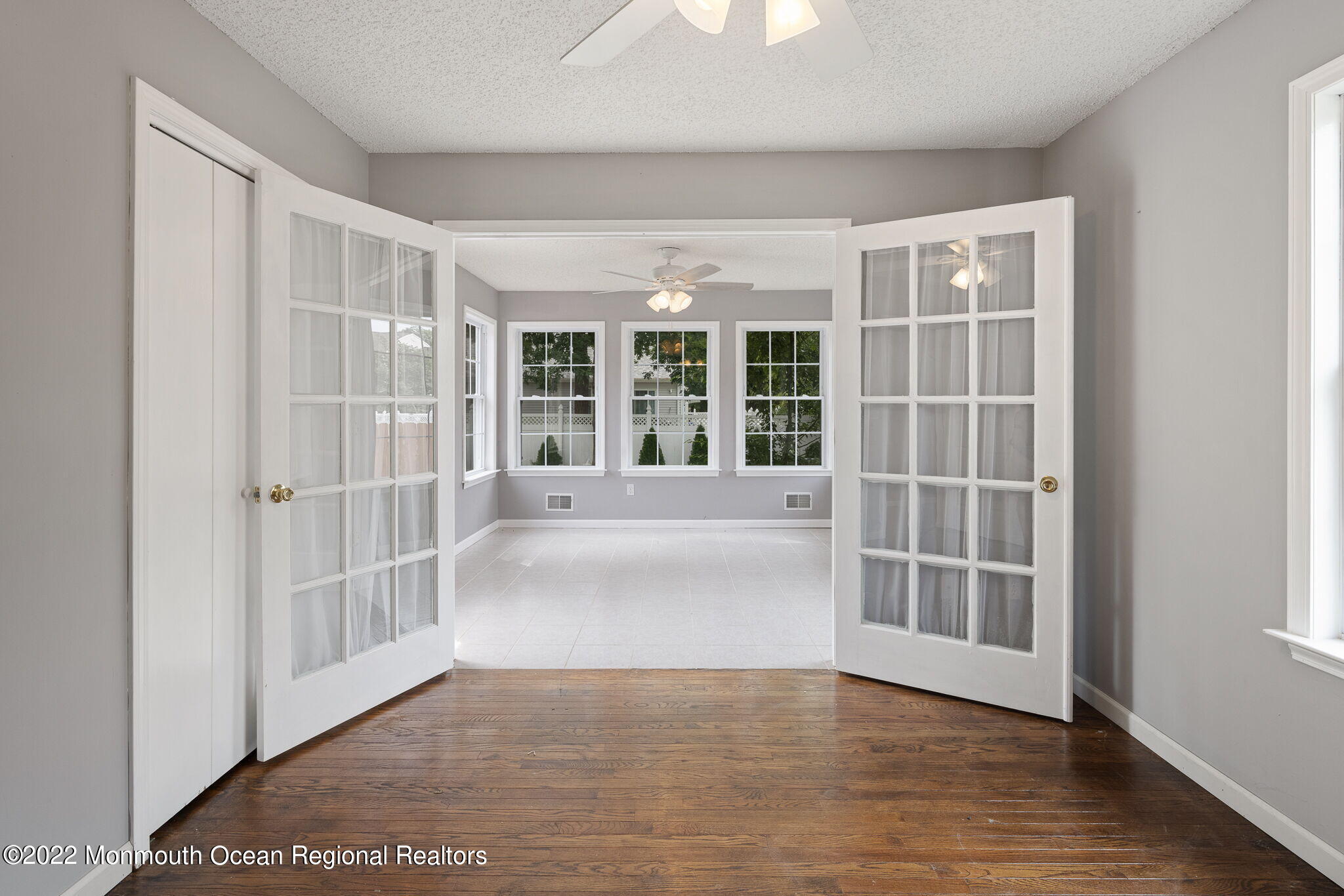 141 Wave Road Manahawkin, NJ 08050 - Photo 13 of 18 041-original-photo