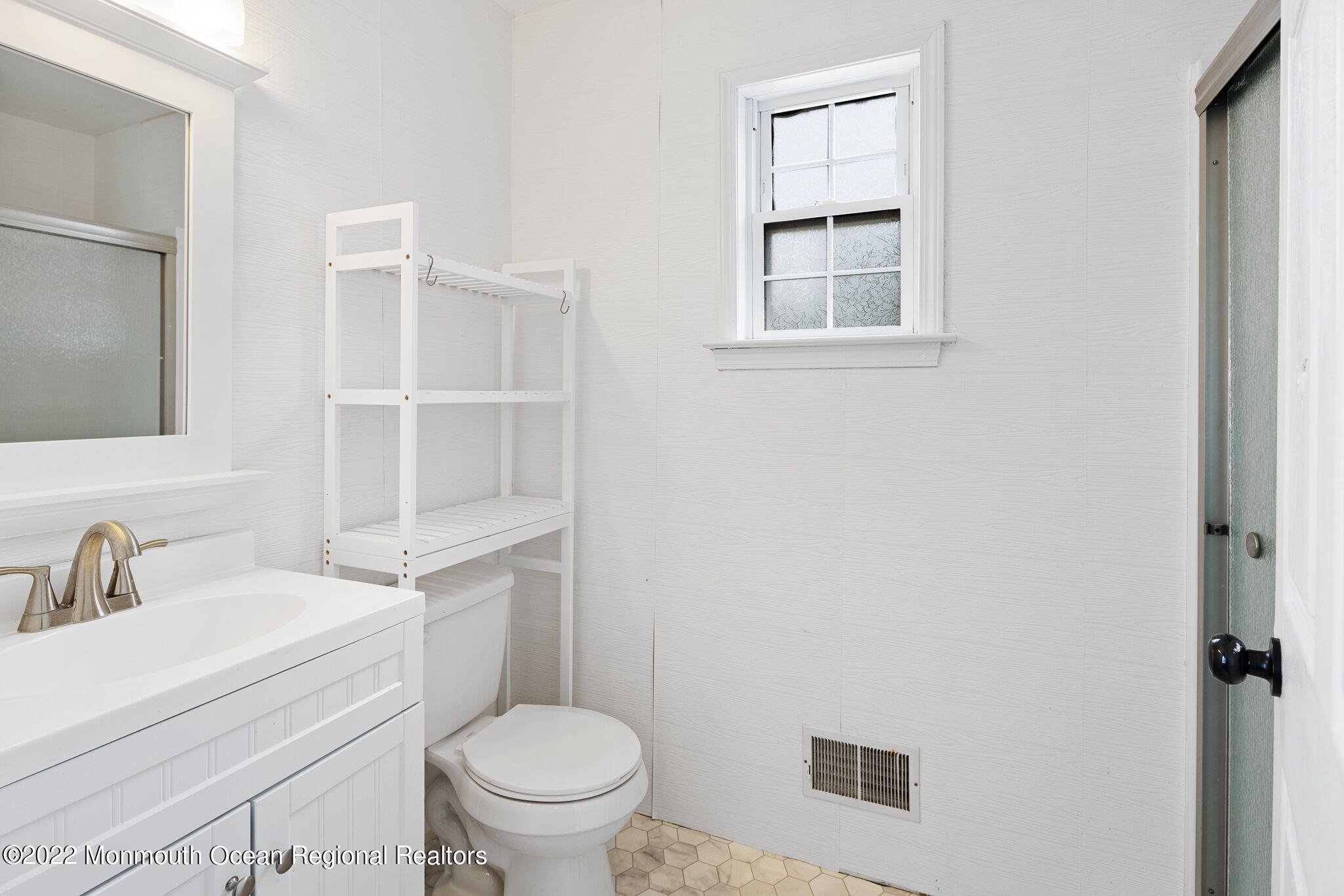 141 Wave Road Manahawkin, NJ 08050 - Photo 18 of 18 051-original-photo