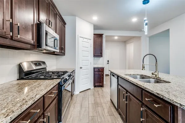 $2,495 | 14149 Danesdale Drive, Pilot Point, TX 76258