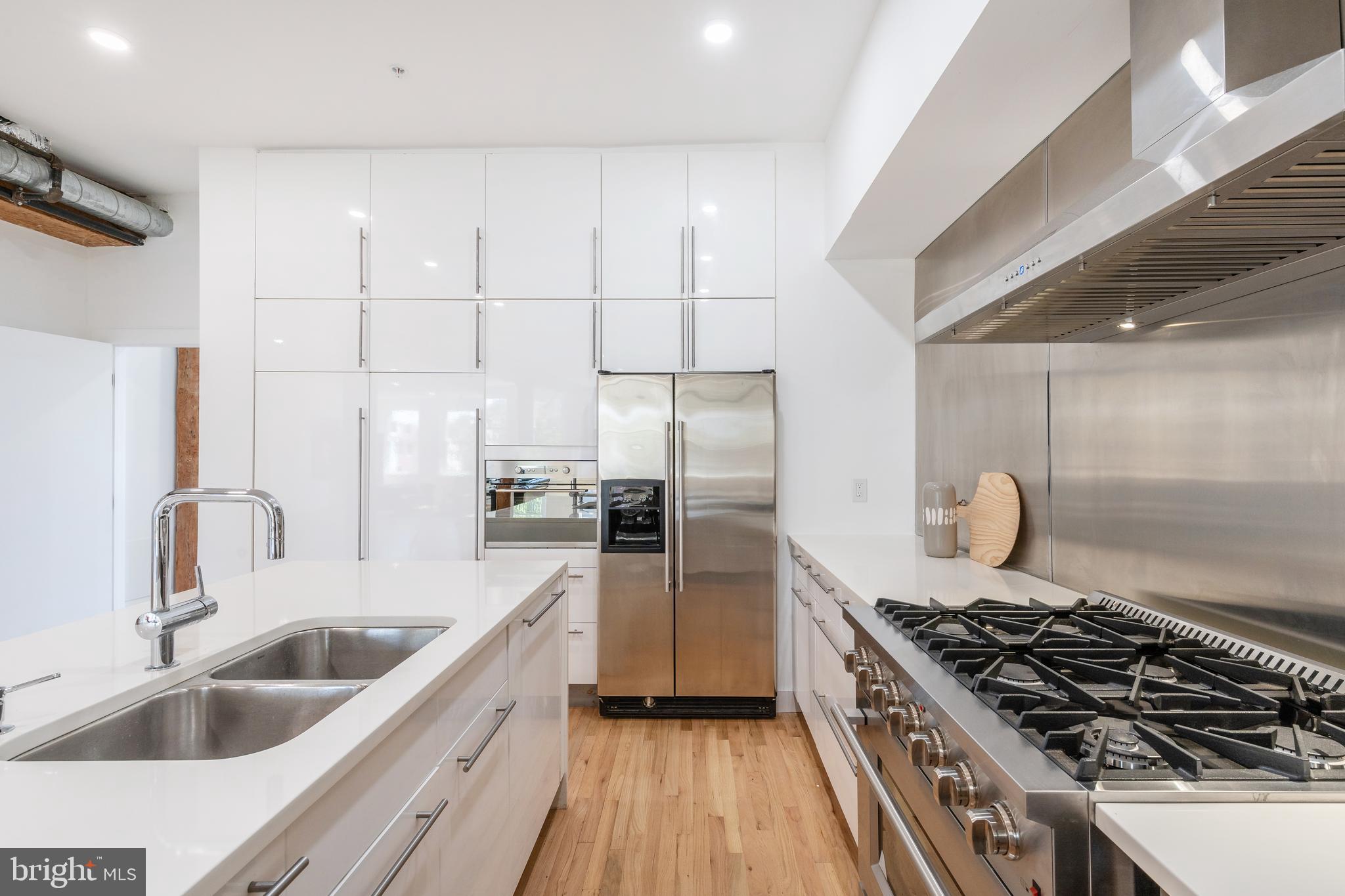 2218 Emerald Street Philadelphia, PA 19125 - Photo 29 of 66