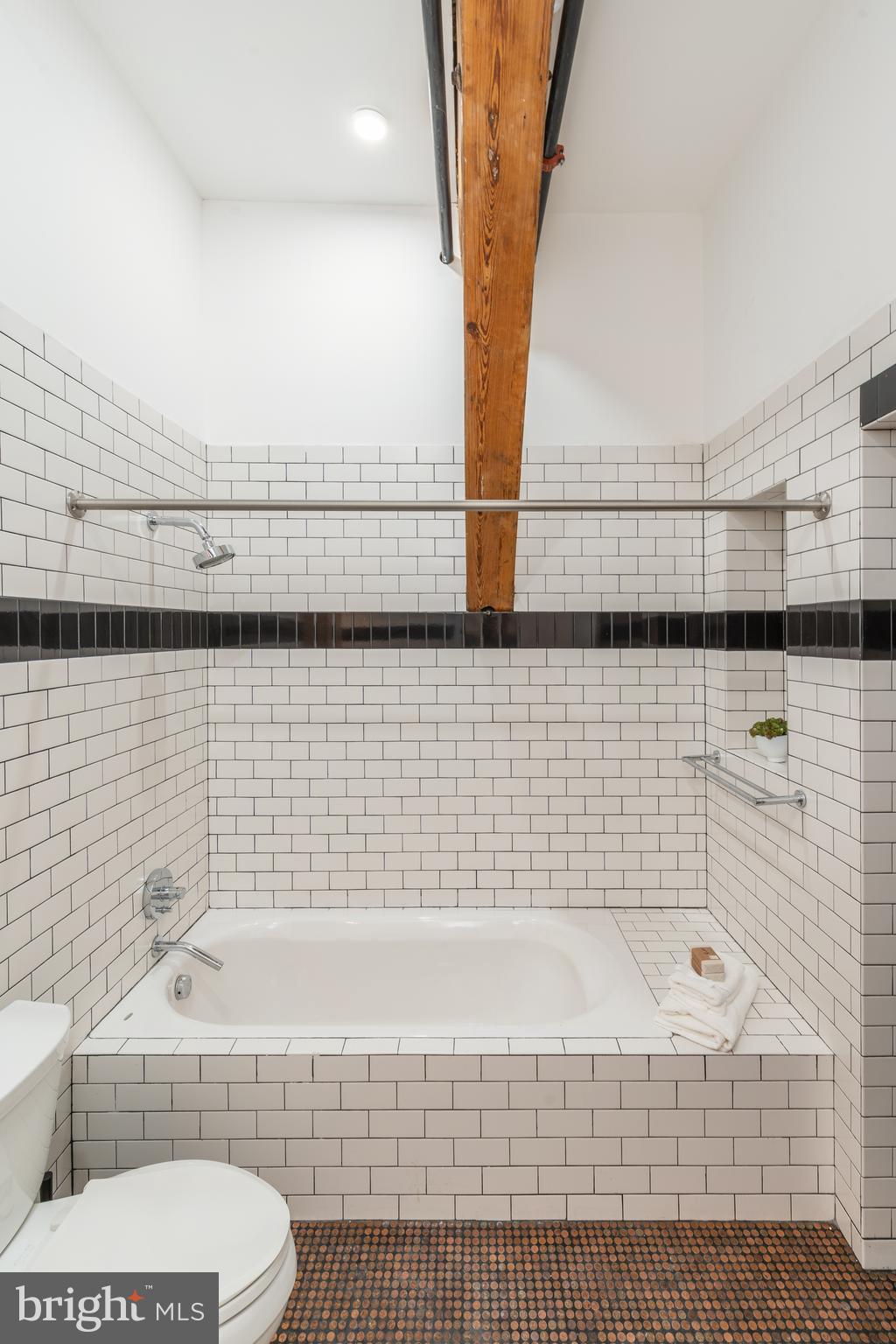 2218 Emerald Street Philadelphia, PA 19125 - Photo 50 of 66 3rd floor hall bath