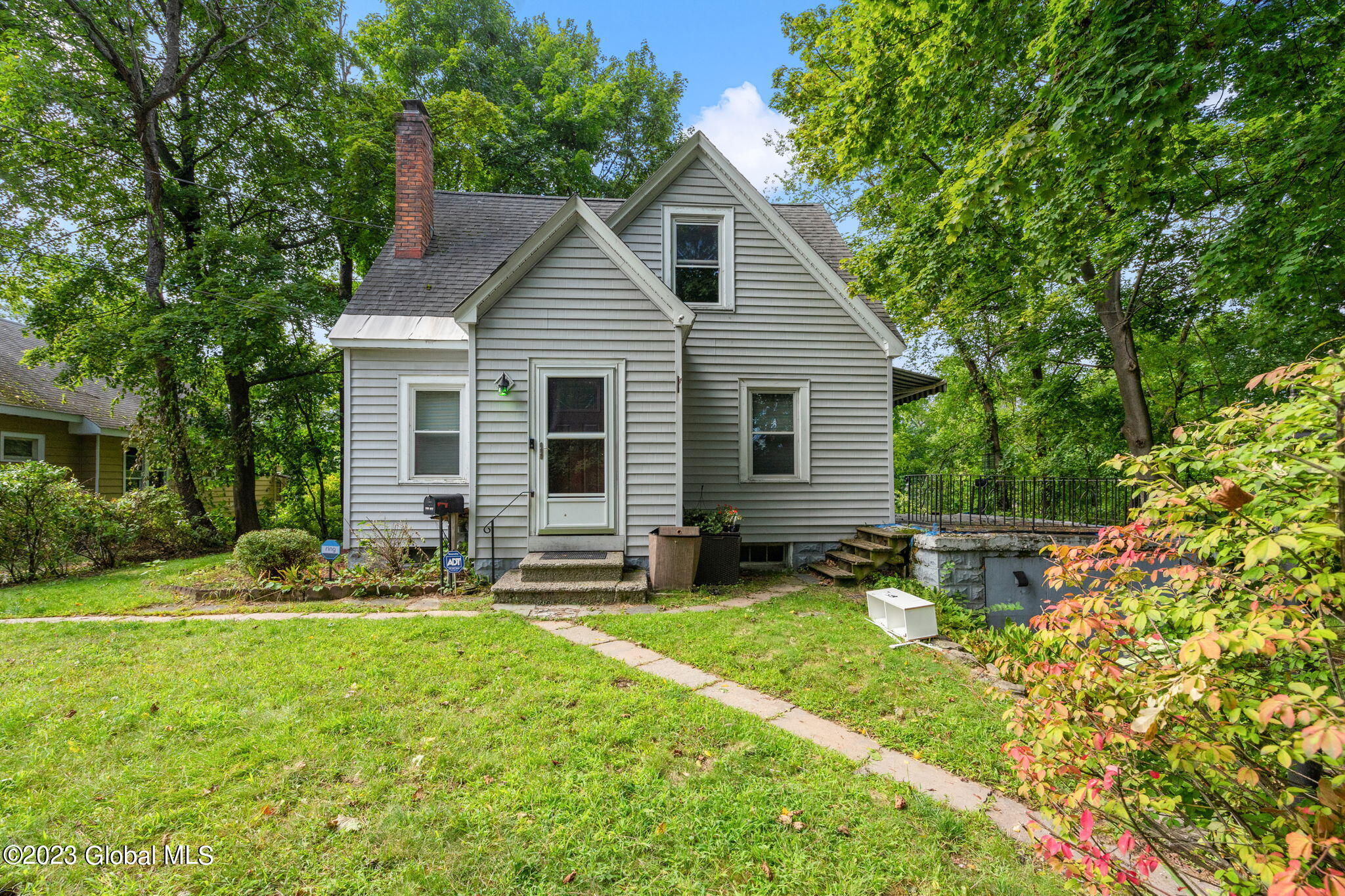 2-web-or-mls-22 Katherine Road Colonie (