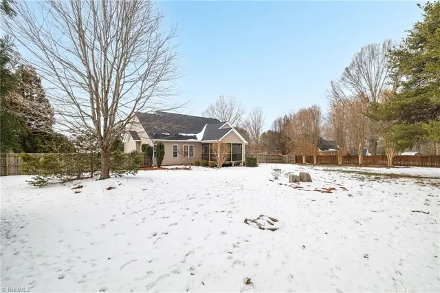 $417,500 | 8108 Middleland Drive, Browns Summit, NC 27214