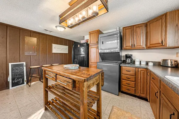 $630,000 | 618 Sunrise Circle, Fair Play, SC 29643