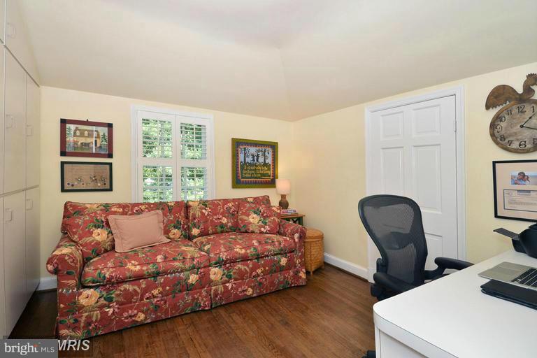 6119 Ramsgate Road Bethesda, MD 20816 - Photo 22 of 28 Interior (General)