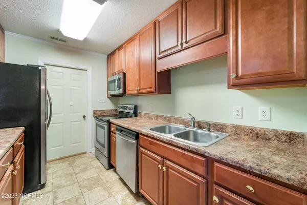 $1,395 | 1 South Onsville Place, Jacksonville, NC 28546
