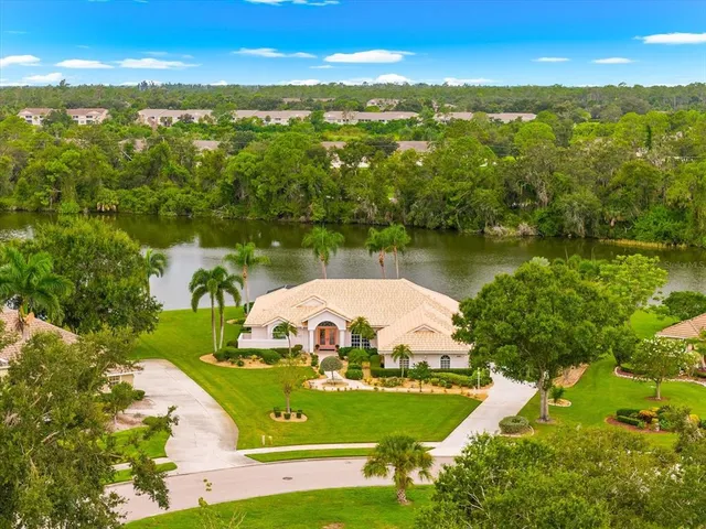 $949,000 | 8329 Eagle Lake Drive, Sarasota, FL 34241