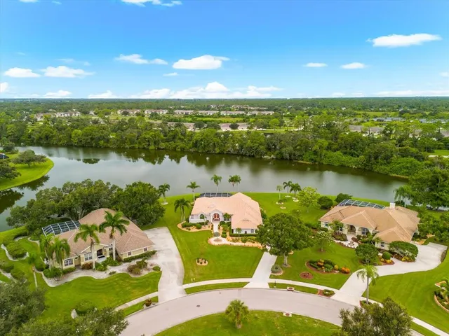 $949,000 | 8329 Eagle Lake Drive, Sarasota, FL 34241