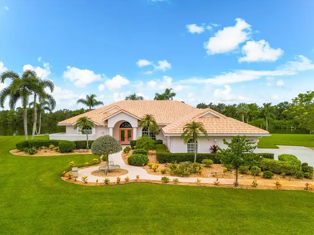 $949,000 | 8329 Eagle Lake Drive, Sarasota, FL 34241