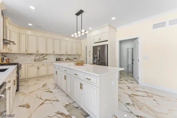 $1,399,000 | 1690 Hamburg Turnpike, Wayne, NJ 07470