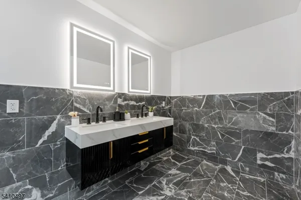 $1,399,000 | 1690 Hamburg Turnpike, Wayne, NJ 07470