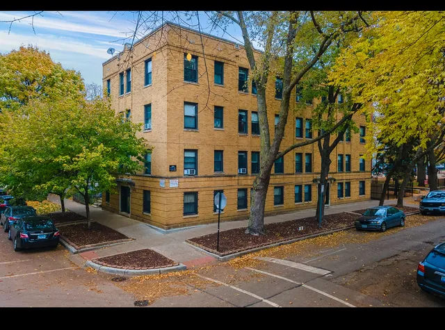 $1,795 | 1056 West Lill Avenue, Unit 2, Chicago, IL 60614