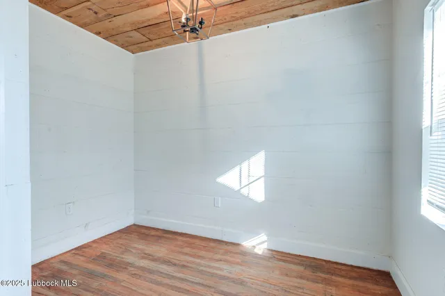 $1,500 | 1701 32nd Street, Lubbock, TX 79411