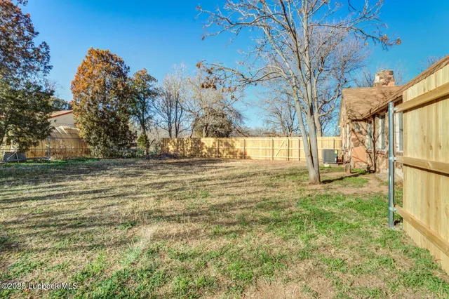 $1,500 | 1701 32nd Street, Lubbock, TX 79411