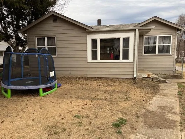 $190,000 | 11100 East 11th Street South, Independence, MO 64054