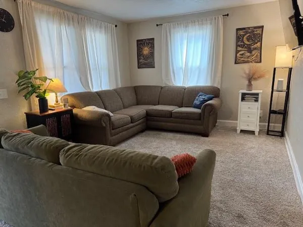$190,000 | 11100 East 11th Street South, Independence, MO 64054