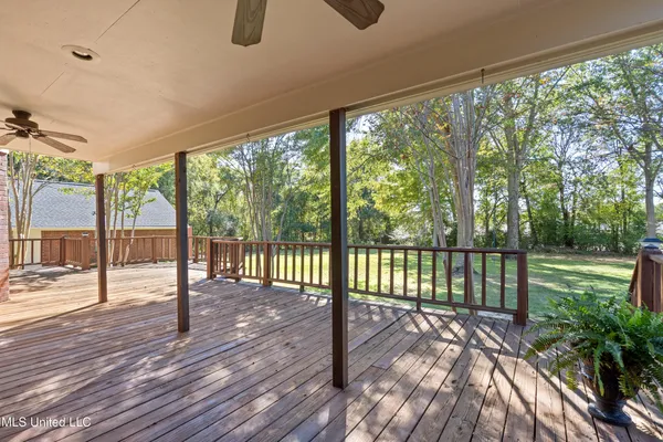 $369,900 | 129 Keestone Drive, Senatobia, MS 38668