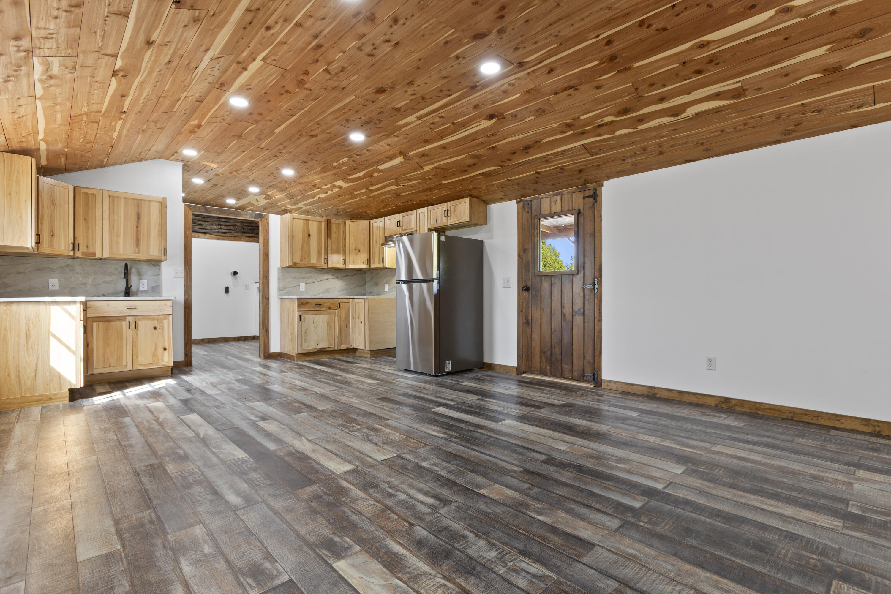 3048 Tarr Ridge Road Frenchburg, KY 40322 - Photo 16 of 22 I82A5337