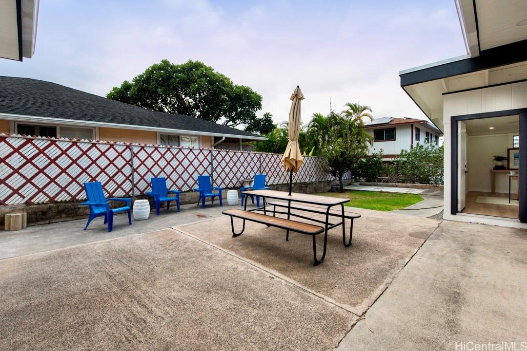 1159 Loho Street Kailua, HI 96734 - Photo 23 of 25 a view of a bench in patio of a house