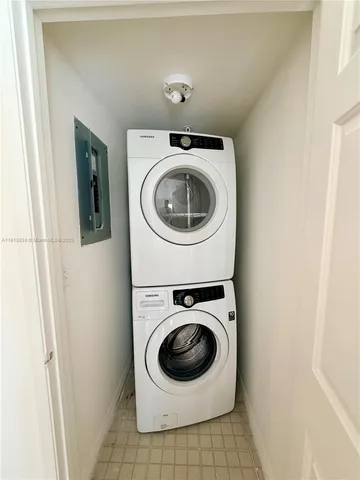 $1,900 | 2600 South University Drive, Unit 318, Davie, FL 33328