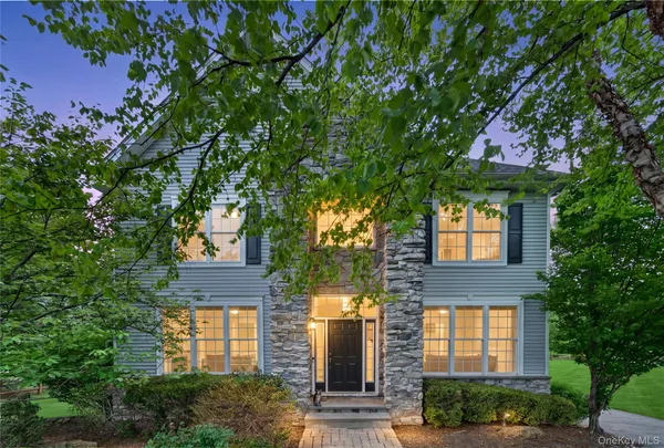 $895,000 | 3 Braemar Way, Highland Mills, NY 10930