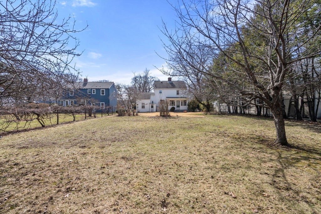 63 Donizetti Street Wellesley, MA 02482 - Photo 18 of 19