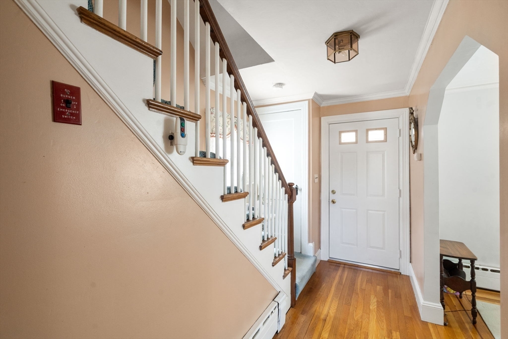 63 Donizetti Street Wellesley, MA 02482 - Photo 4 of 19