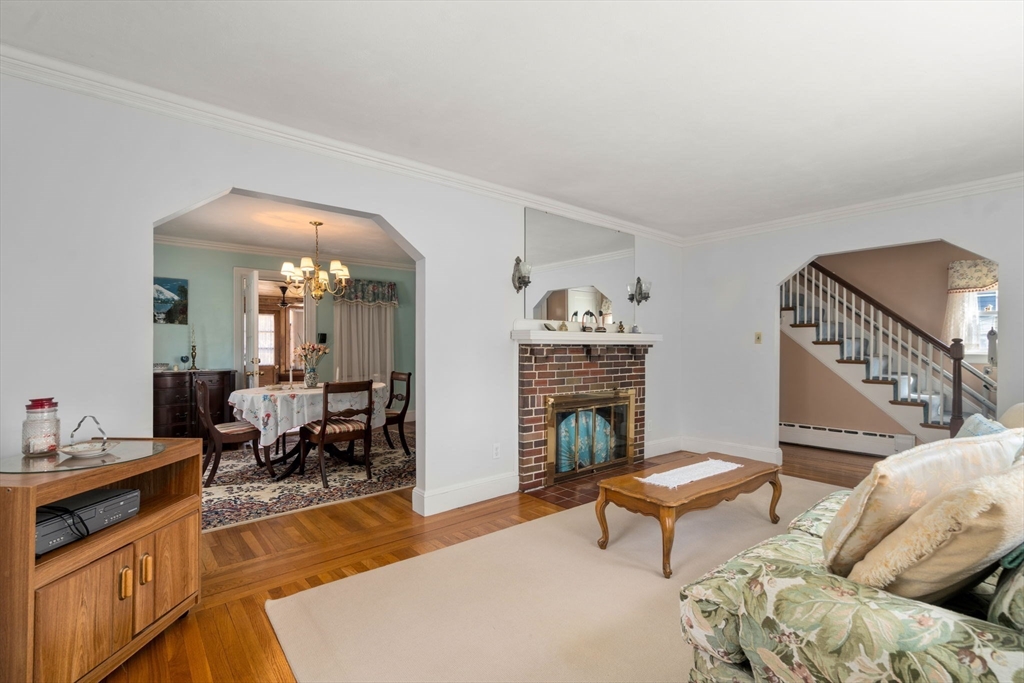 63 Donizetti Street Wellesley, MA 02482 - Photo 7 of 19