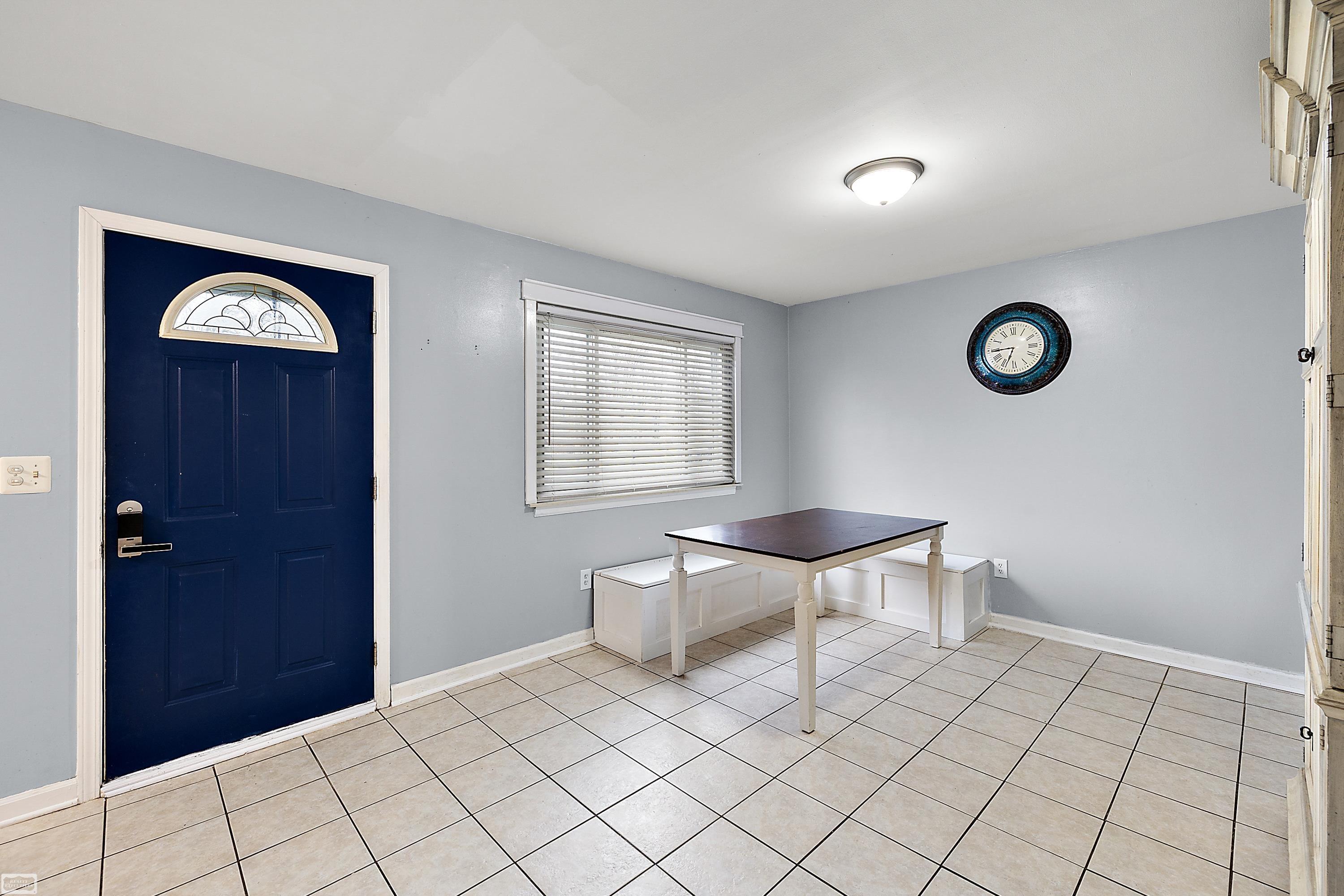 26082 Clear Street Harrison, MI 48045 - Photo 6 of 43