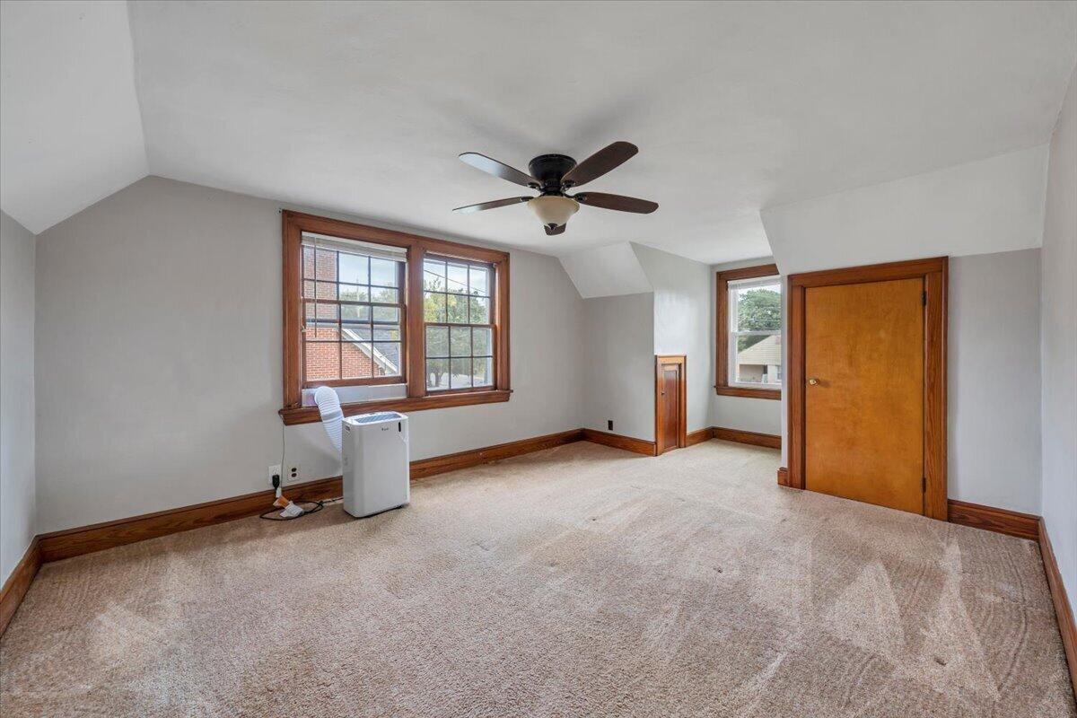 408 Liberty Road Northeast Roanoke, VA 24012 - Photo 18 of 37 18-MIB04212
