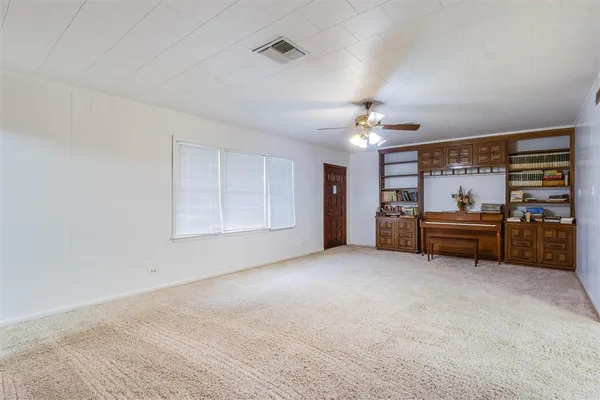 $300,000 | 5017 Highway 13, Crowley, LA 70526