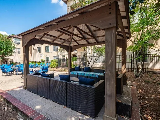 $200,000 | 3777 Peachtree Road Northeast, Unit 213, Atlanta, GA 30319