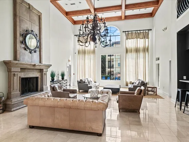 $200,000 | 3777 Peachtree Road Northeast, Unit 213, Atlanta, GA 30319