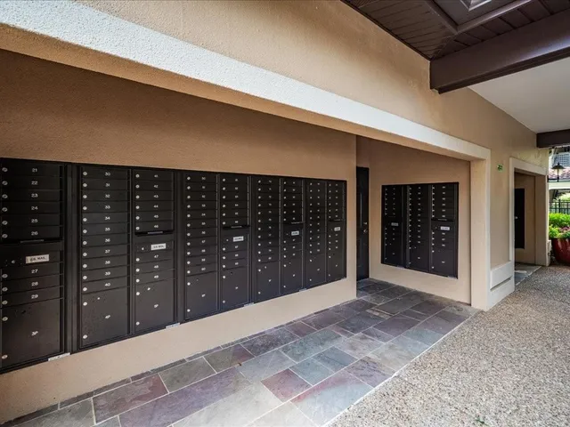 $200,000 | 3777 Peachtree Road Northeast, Unit 213, Atlanta, GA 30319