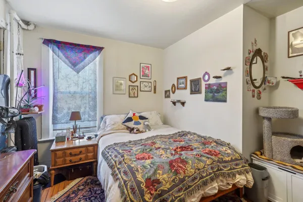 $700,000 | 736 East Johnson Street, Madison, WI 53703